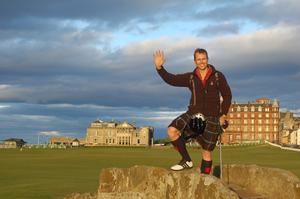 Well-loved Kiwi and Amazing Race star Phil Keoghan will play in the NZ Open.